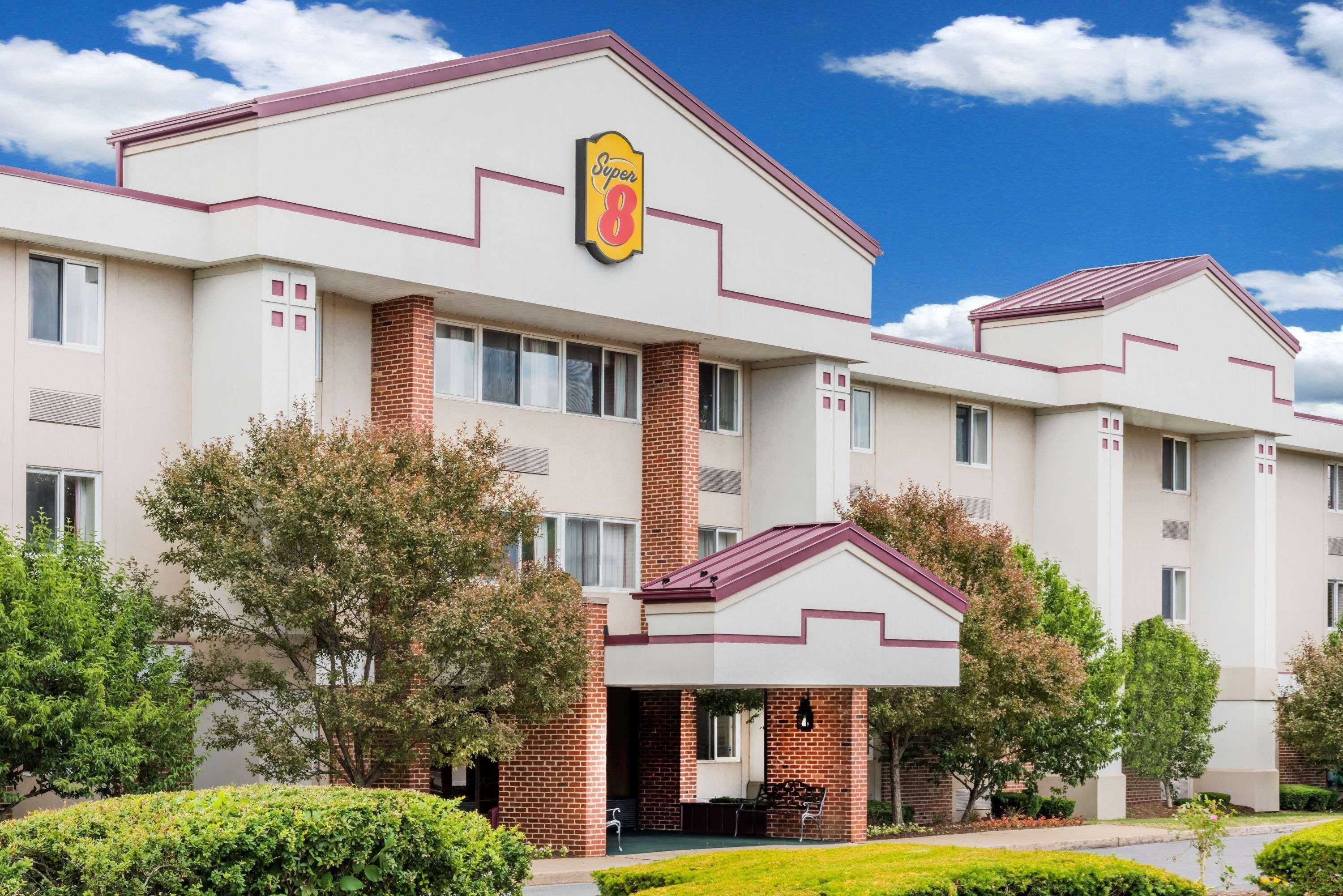Super 8 By Wyndham State College Motel Exterior foto